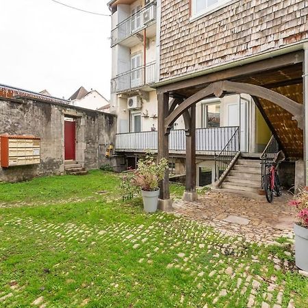 Superbe Appartement Avec Parking Gratuit Lons-le-Saunier Bagian luar foto