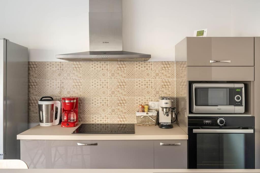 Superbe Appartement Avec Parking Gratuit Lons-le-Saunier Bagian luar foto