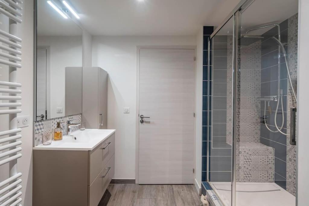 Superbe Appartement Avec Parking Gratuit Lons-le-Saunier Bagian luar foto