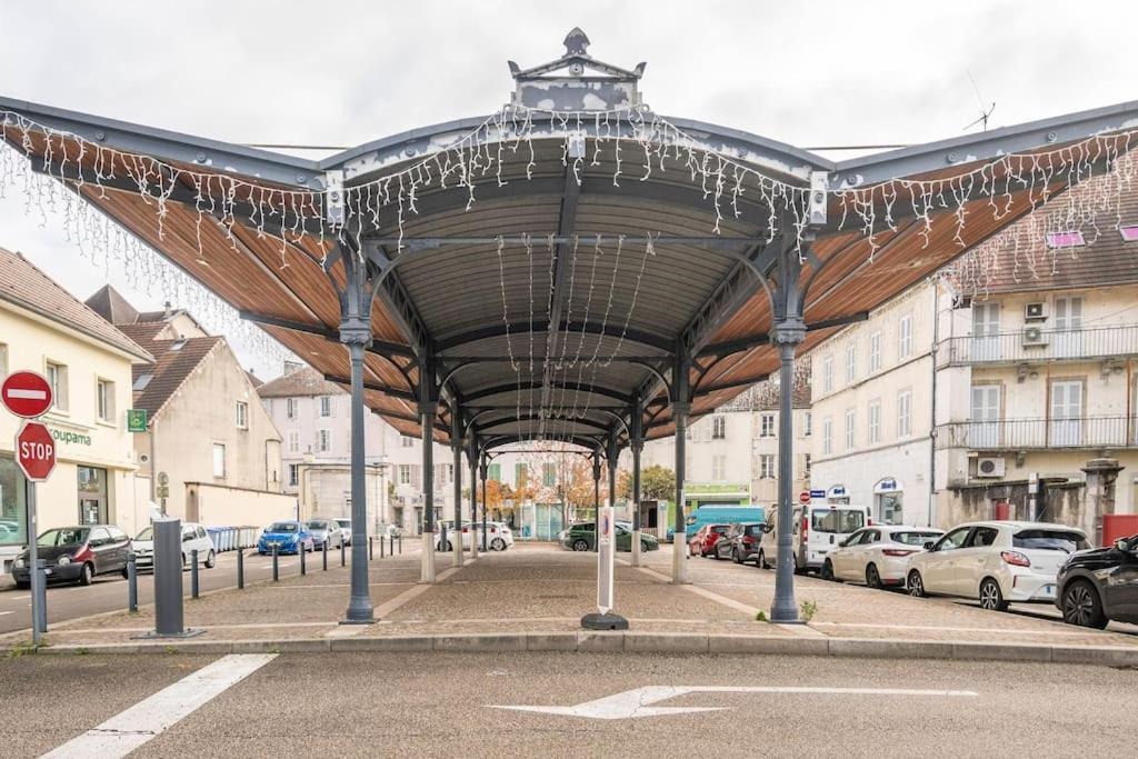 Superbe Appartement Avec Parking Gratuit Lons-le-Saunier Bagian luar foto