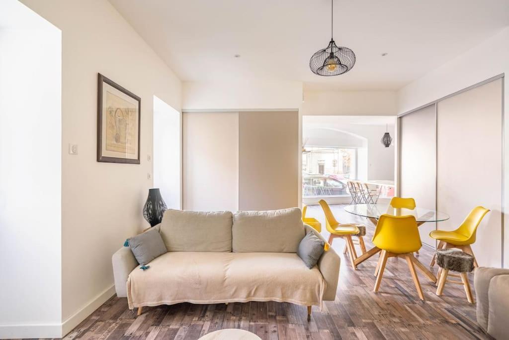 Superbe Appartement Avec Parking Gratuit Lons-le-Saunier Bagian luar foto