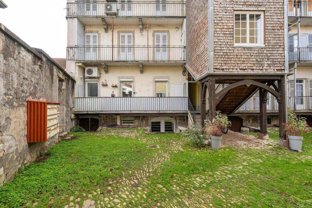 Superbe Appartement Avec Parking Gratuit Lons-le-Saunier Bagian luar foto